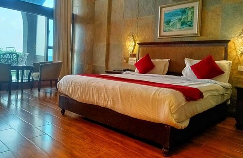 Panchgani Hotel | Ravine Hotel
