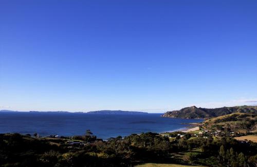 Rings Beach Apartment | Rawhiti Cottage at Kaeppeli's