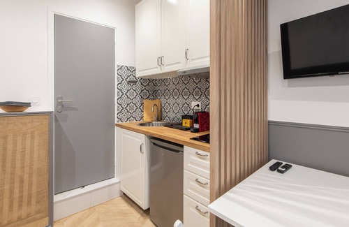 Plaisance Apartment | Raymond Losserand | Cosy Studio near Gare Montparnasse