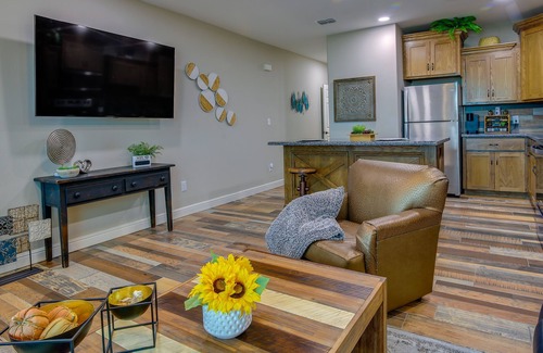 Lasara Apartment | Raymondville Apartment w/Patio: Near Lakes!