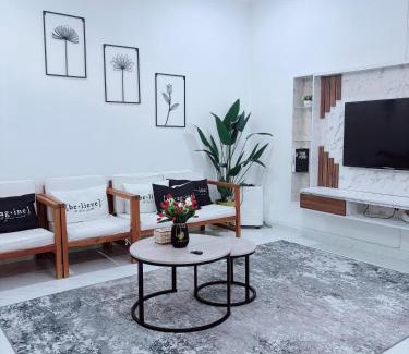 Tok Bali House | Rayyan Homestay
