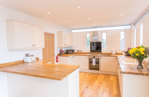 Oxford Apartment | Razia Apartments