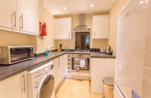 Oxford Apartment | Razia Apartments