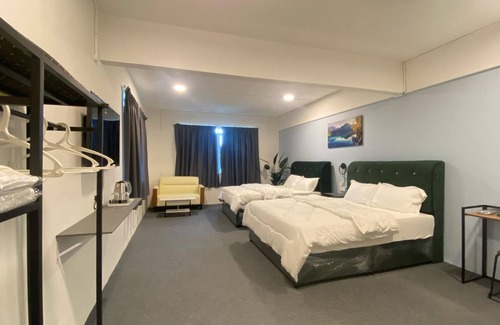 Larut Hotel | RAZO VILLAGE INN