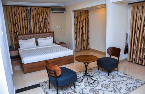 Prampram Hotel | RB Park Hill Hotel