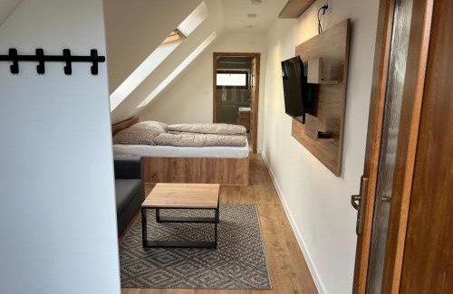 Hnusta House | Reštaurácia Koliba