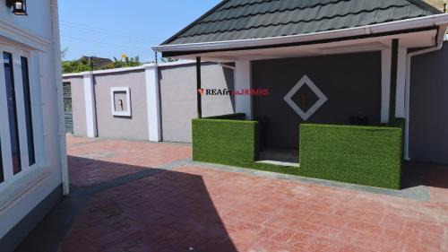 Ife House | REAfrica HOMES