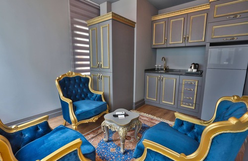 Yomra Hotel | Real King Suit Otel