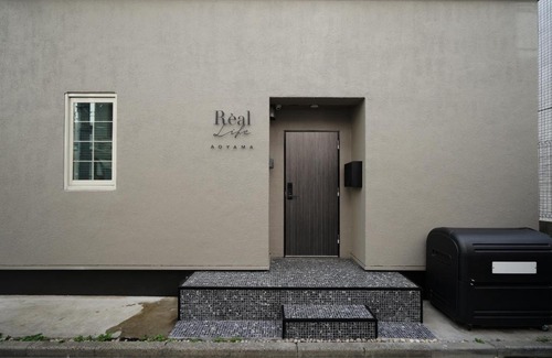 Aoyama Apartment | Real Life AOYAMA