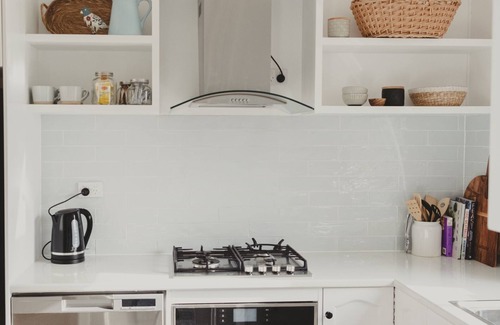 Port Fairy House | Reardon Retreat - A stones throw to the beach