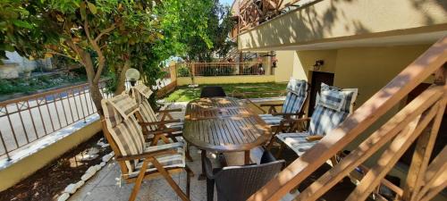 Stavros House | Rea’s house