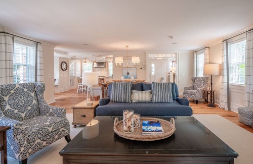 Nantucket Town House | Rebuilt Captains Home A Couple Blocks From Town Center