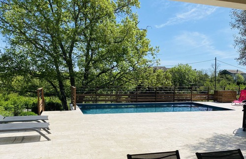 Labeaume House | Recent villa near Labeaume river