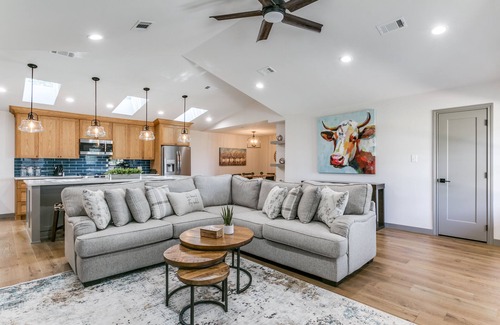 Lake Dallas House | Recently Remodeled Home near Lake Lewisville & The Olana