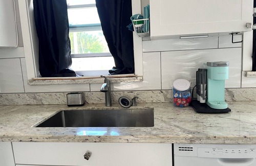 Estate Sion Farm Apartment | Recently renovated with granite countertops!