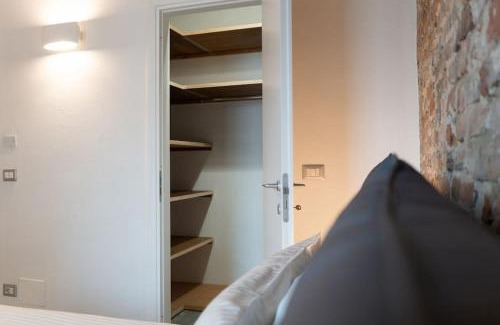 Asti Apartment | Recinto Nobili 4 - private parking vista cortile