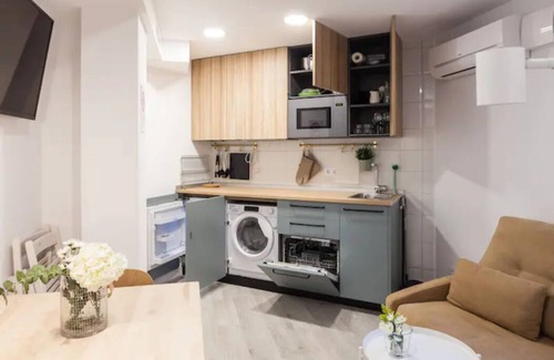 Hortaleza Apartment | Recommended for you: brand new modern studio