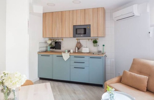 Hortaleza Apartment | Recommended for you: brand new modern studio
