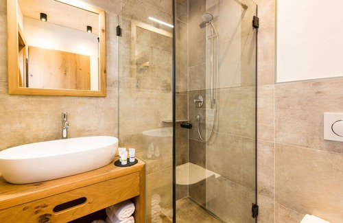 Steeg Apartment | Recreation World Lechrefugium - FEWO Herzgespann