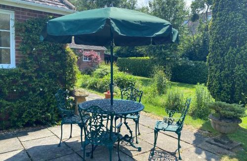 Brailes House | Rectory Bungalow Holiday Apartment