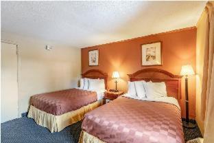 Cove - East Side - Shippan Hotel | Red Carpet Inn - Stamford