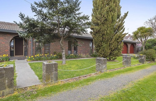 Kyneton House | Red Door, Kyneton-self catering