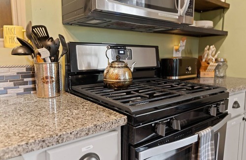 Hallsville House | Red Fox Hollow - Hocking Hills, Clear Creek, Hot Tub, Fire Pit and Swing