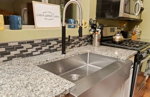 Hallsville House | Red Fox Hollow - Hocking Hills, Clear Creek, Hot Tub, Fire Pit and Swing