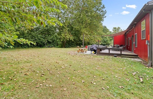 Hallsville House | Red Fox Hollow - Hocking Hills, Clear Creek, Hot Tub, Fire Pit and Swing