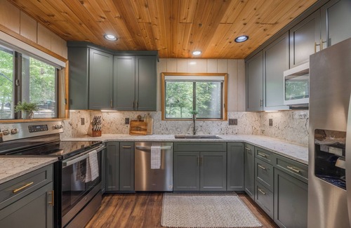 Wright City Ski Chalet | Red Fox Lodge by Innsbrook Vacations!
