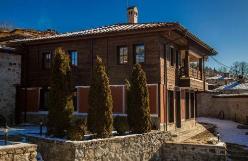 Koprivshtitsa House | Red House