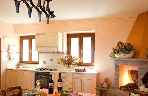 Castel Cellesi Villa | RED HOUSE-CASA ROSSA - near CIVITA DI BAGNOREGIO- panoramic location