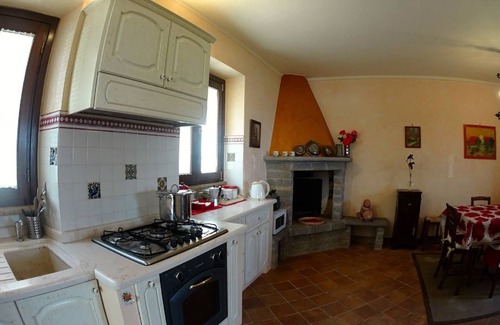 Castel Cellesi Villa | RED HOUSE-CASA ROSSA - near CIVITA DI BAGNOREGIO- panoramic location