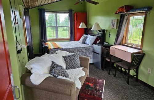 Hanover Other | Red Lily Orchard
