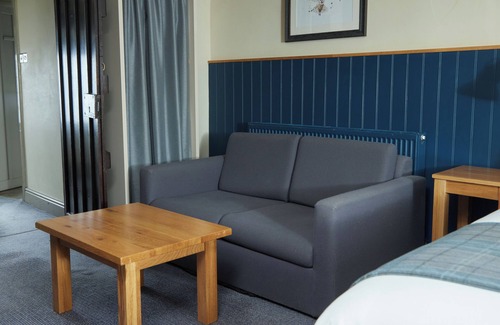 Adderbury Hotel | Red Lion Hotel Adderbury by Greene King Inns