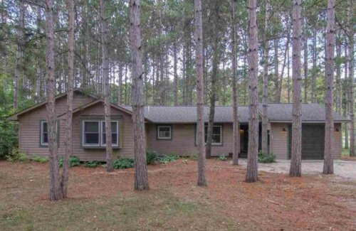 Thompsonville House | Red Pine Retreat