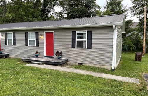 Stanton House | Red River Duplex - Unit 4 - 12 miles to the Gorge!