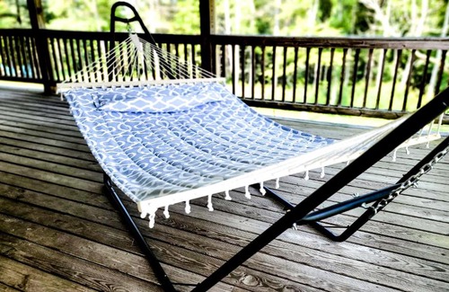 Campton House | Red River Gorge Farmhouse Near Lake Fiber WiFi