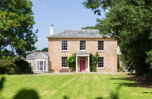 Camborne Resort | Red River Stables - Peaceful, beautiful grounds, swimming pool, central location for West Cornwall