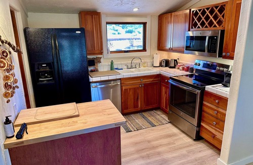 Sedona House | Red rock views ♦ Private access to the forestry ♦ The perfect romantic escape