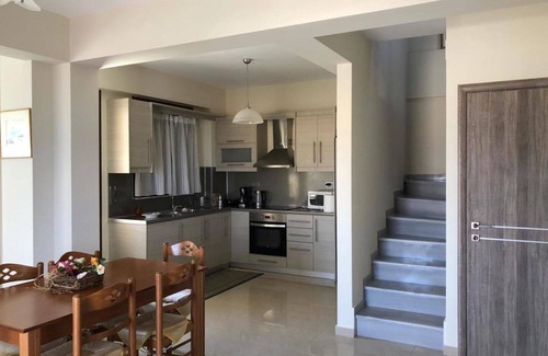 Messini Villa | RED ROCK VILLAS PETALIDI