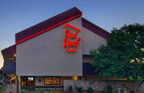 North Canton Hotel | Red Roof Inn Canton