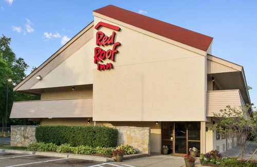 Roseville Hotel | Red Roof Inn Detroit - Roseville St Clair Shores