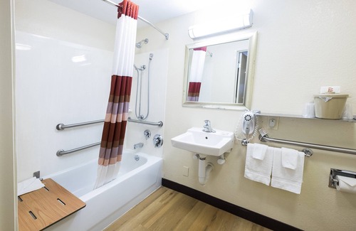 White Hall Hotel | Red Roof Inn Fairmont