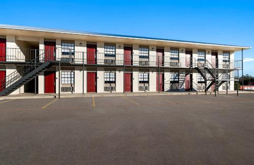 Nacogdoches Hotel | Red Roof Inn Nacogdoches