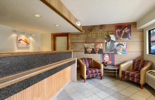 Parkersburg Hotel | Red Roof Inn Parkersburg