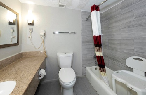 Petersburg Hotel | Red Roof Inn Petersburg - Fort Lee