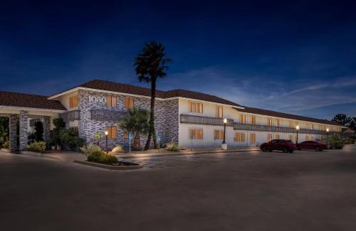 Ridgecrest Hotel | Red Roof Inn Ridgecrest