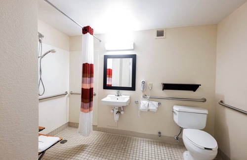Barton Hotel | Red Roof Inn St Clairsville - Wheeling West