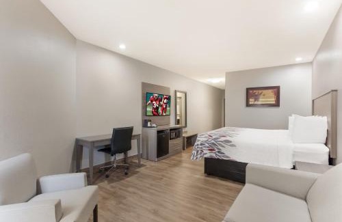 Woodbine Hotel | Red Roof Inn & Suites Corbin